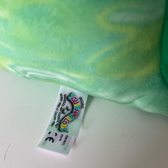 Squishmallows Mystery Squad 8" Green Tie Dye Dragon (SCENTED) - Picture 3 of 3